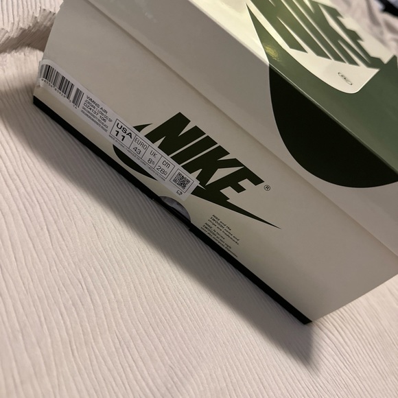 Travis Scott 1 olive low